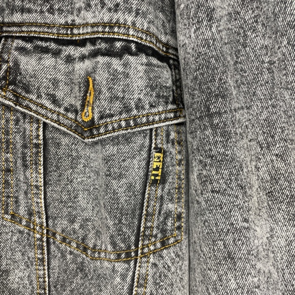 Vintage Embroidered Grey Denim Jacket - Picture 7 of 8